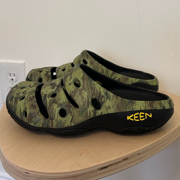 KEEN Yogui Slip on Lightweight Clogs - Picture 4 of 4